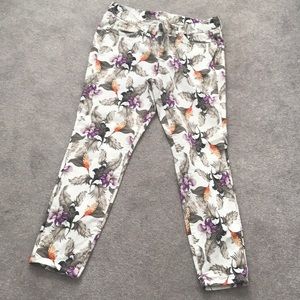 Tommy Bahama ladies floral stretch skinny jeans